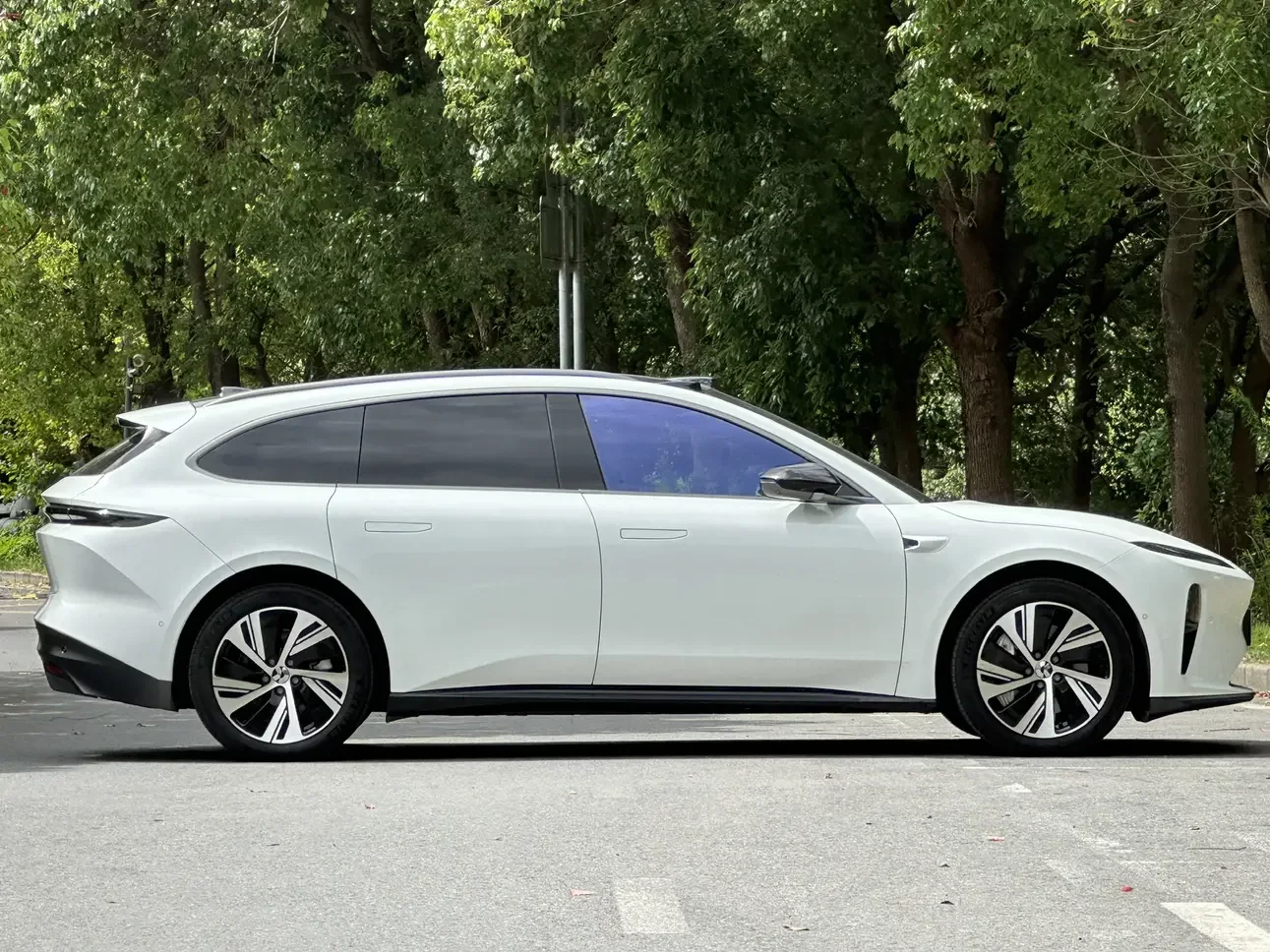 NIO ET5T