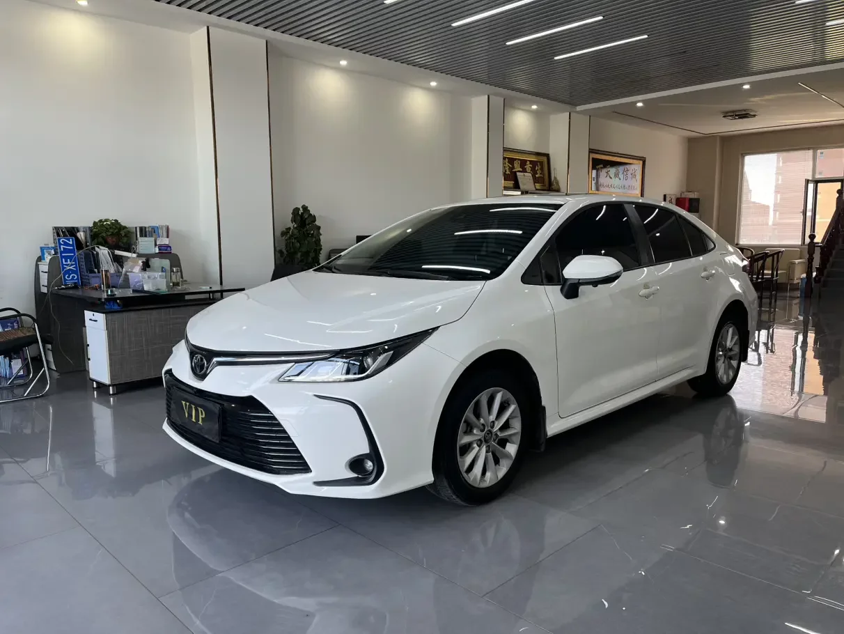 TOYOTA COROLLA