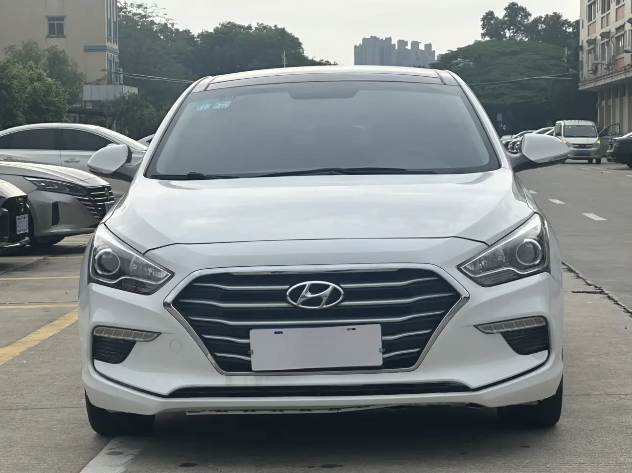 Hyundai Mistra