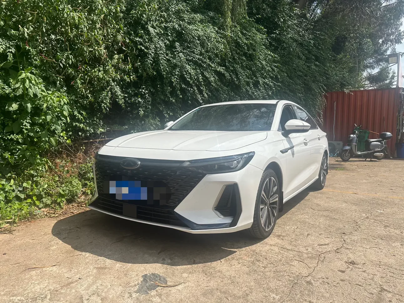 Chery Arrizo 8