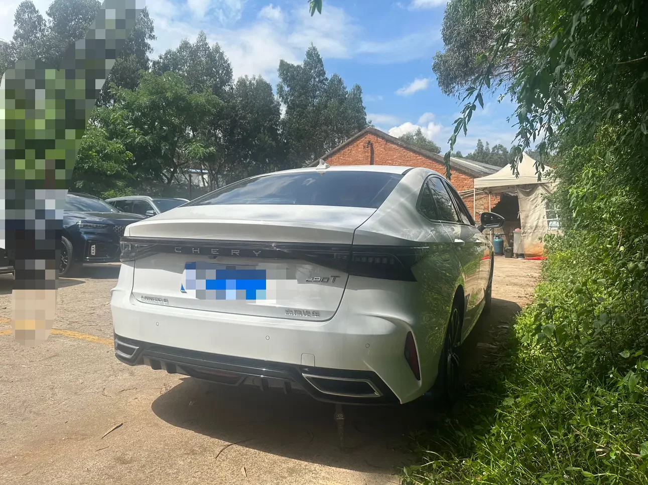 Chery Arrizo 8