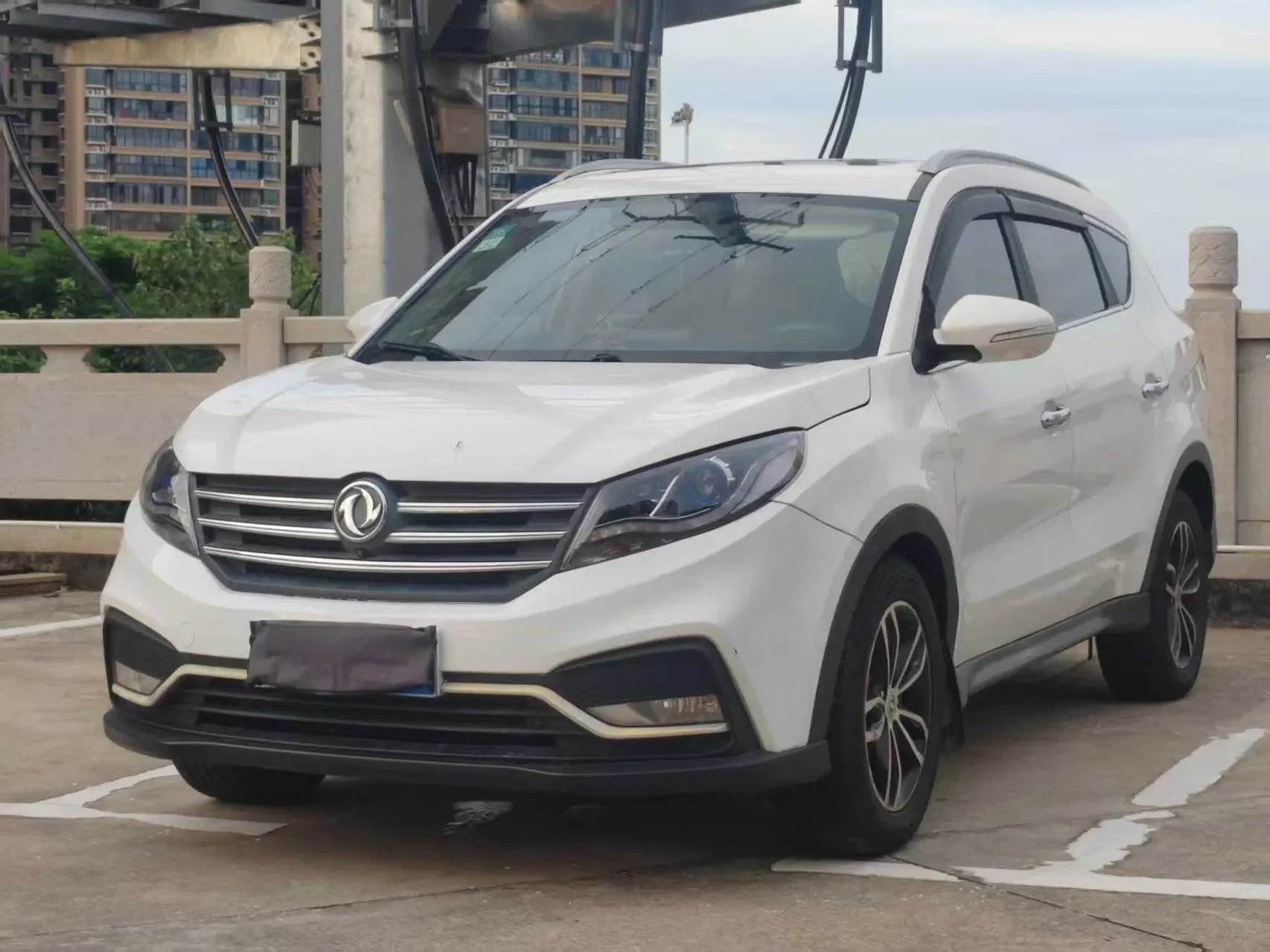 Dongfeng Fengon 580