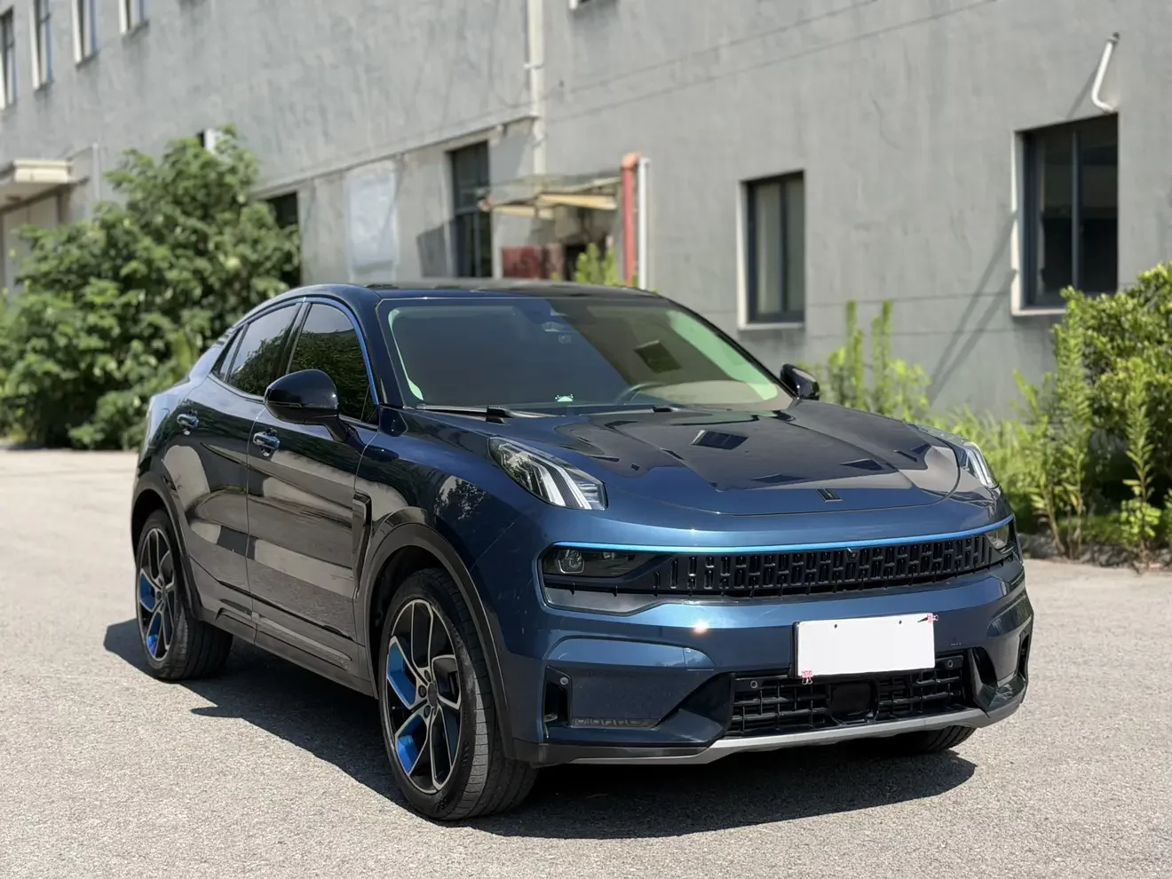 Lynk & Co 05