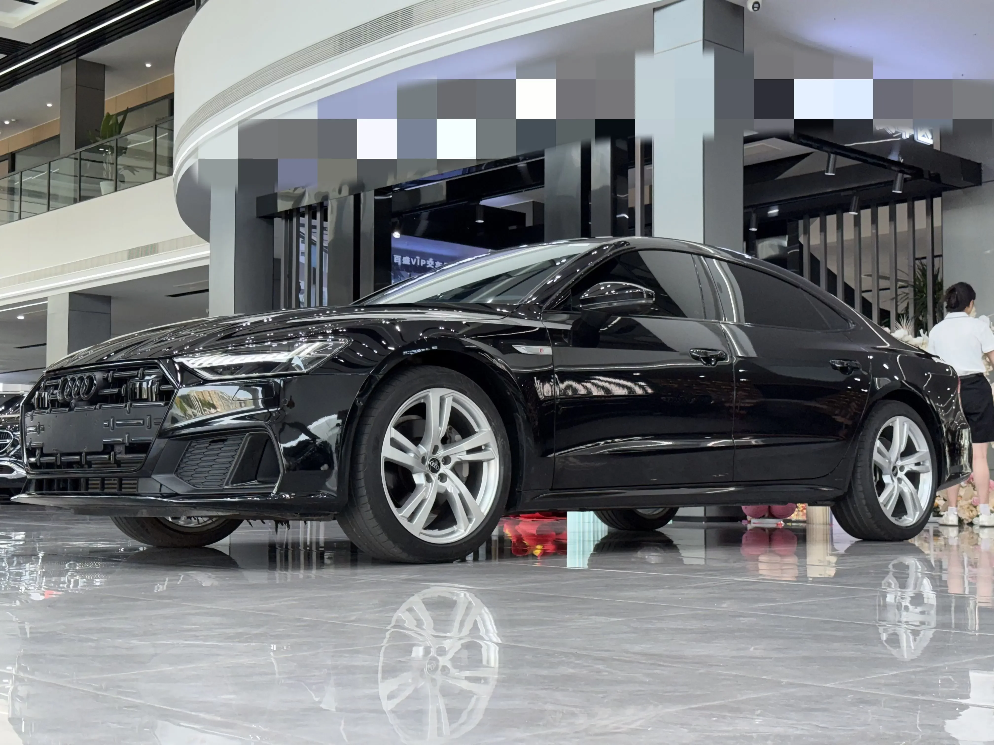 Audi A7L