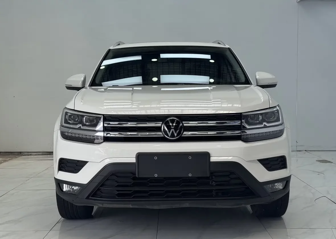 Volkswagen Tharu