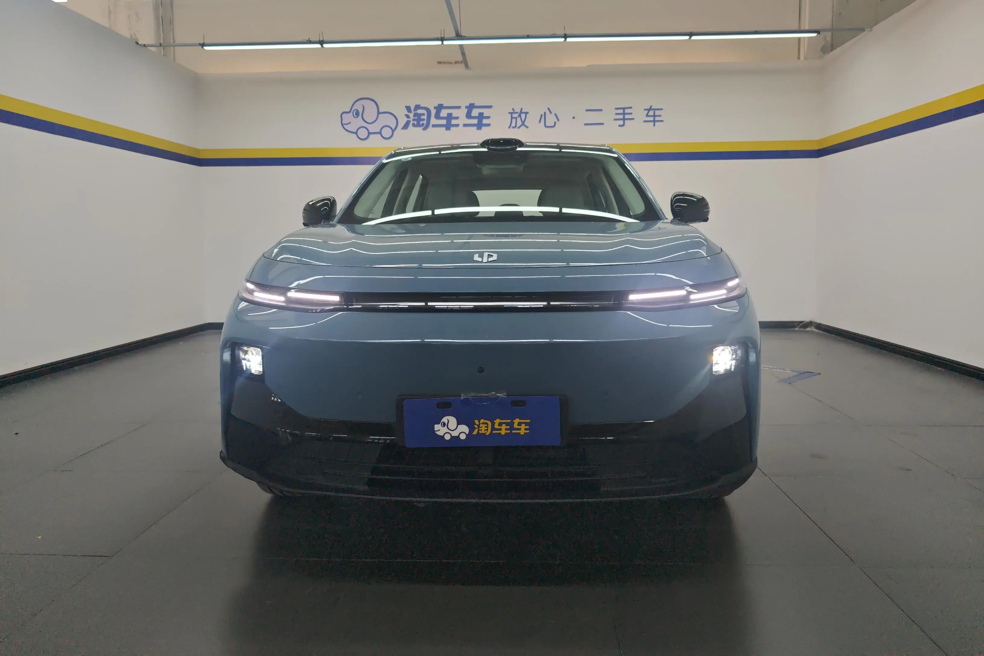 Leapmotor B10