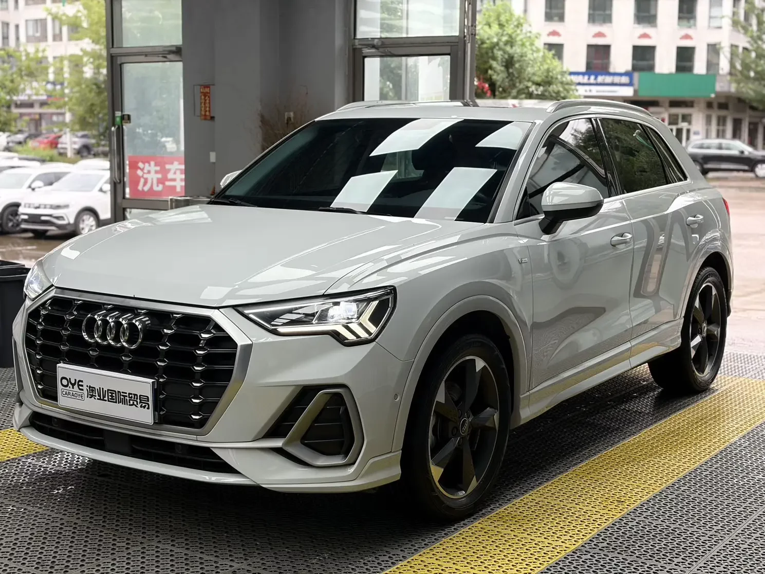 Audi Q3