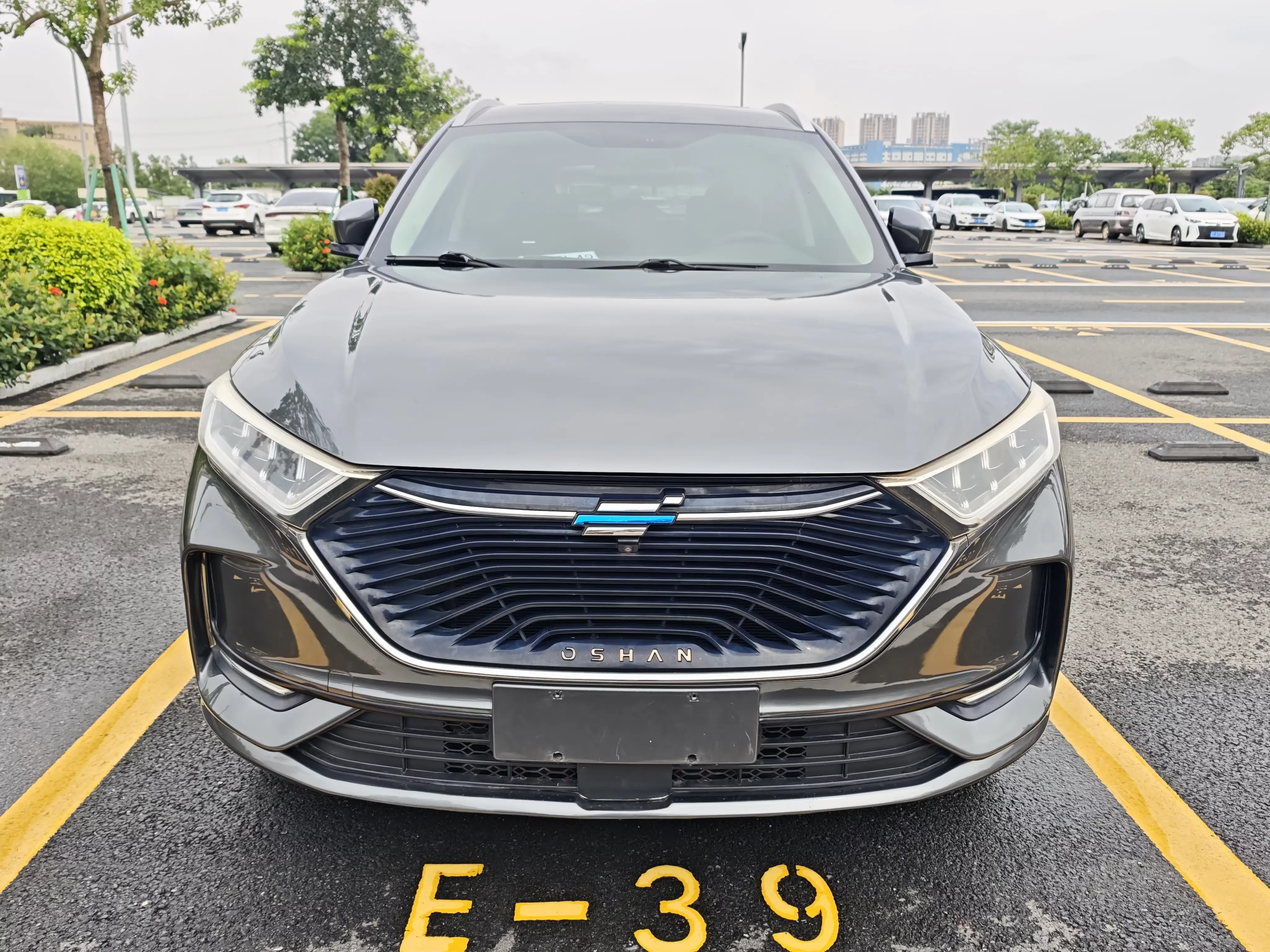 Oshan Changan Auchan X7