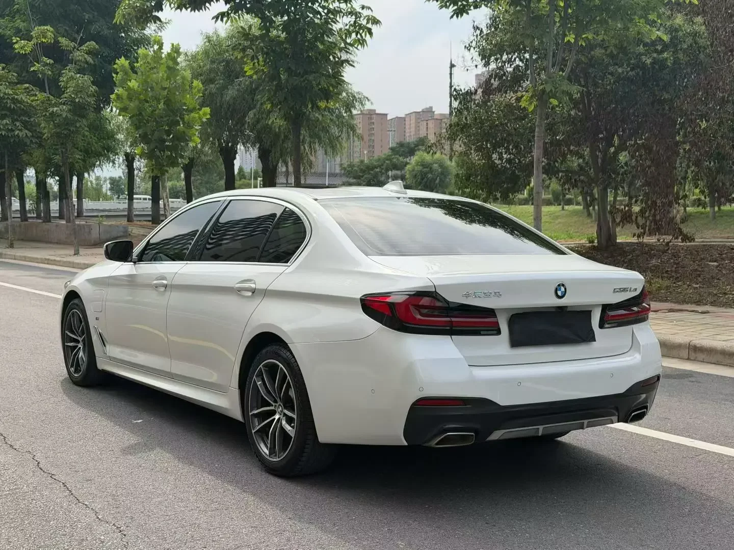 BMW 5 Series PHEV