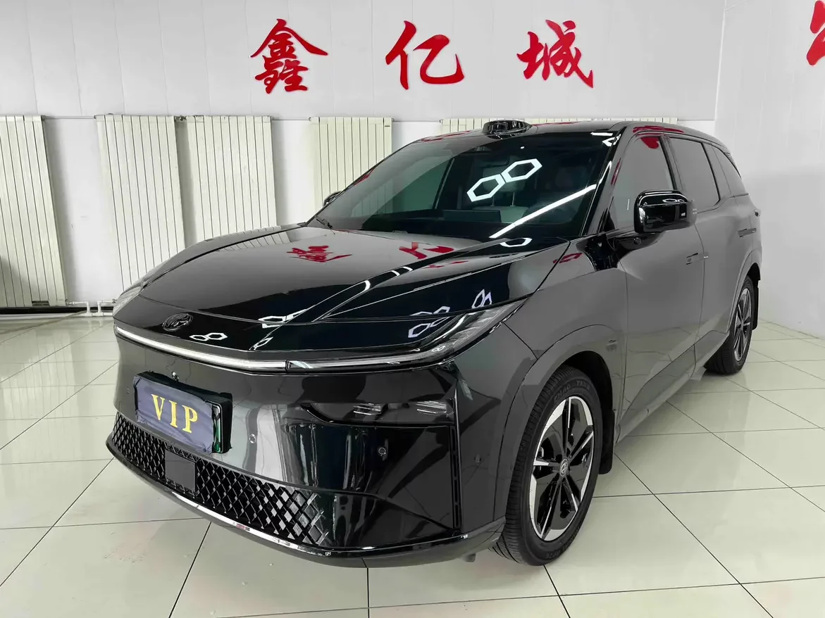 Toyota Bozhi 3X