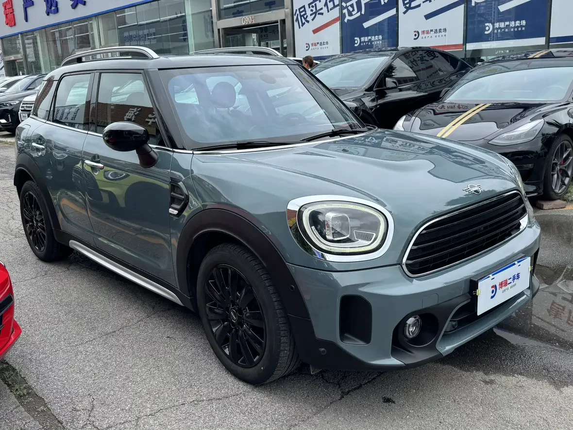 MINI COUNTRYMAN