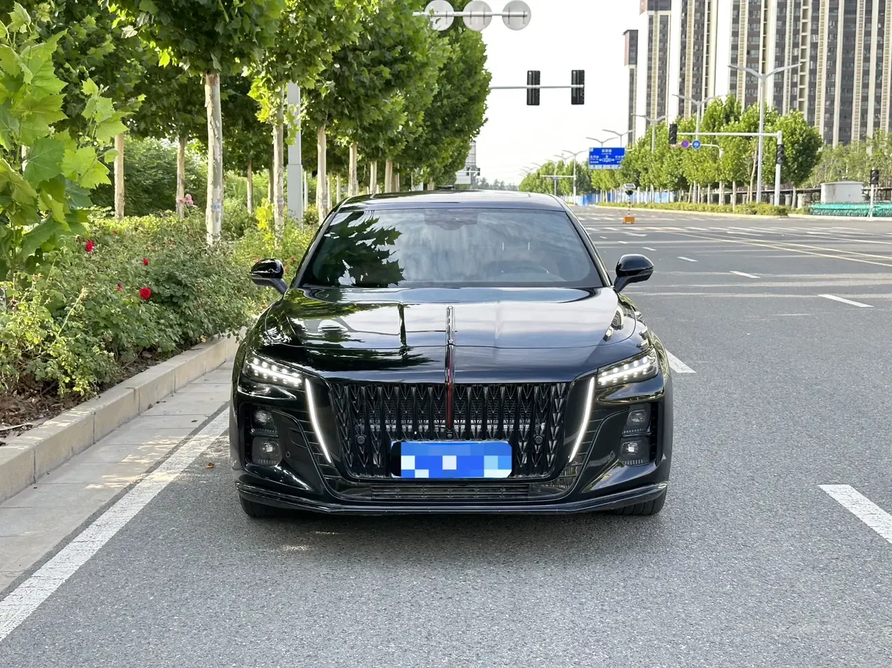 Hongqi H5