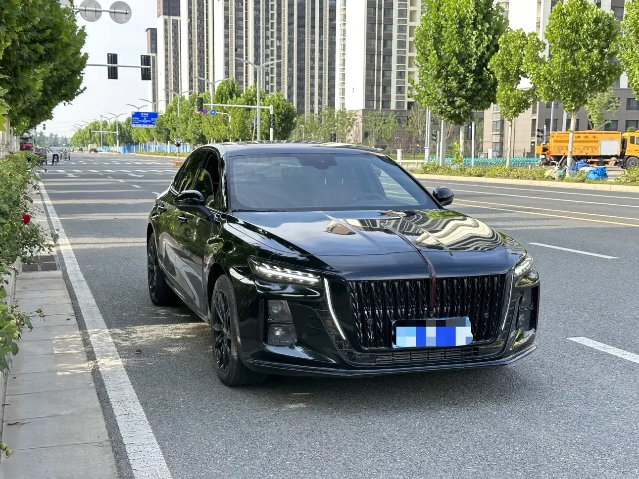 Hongqi H5