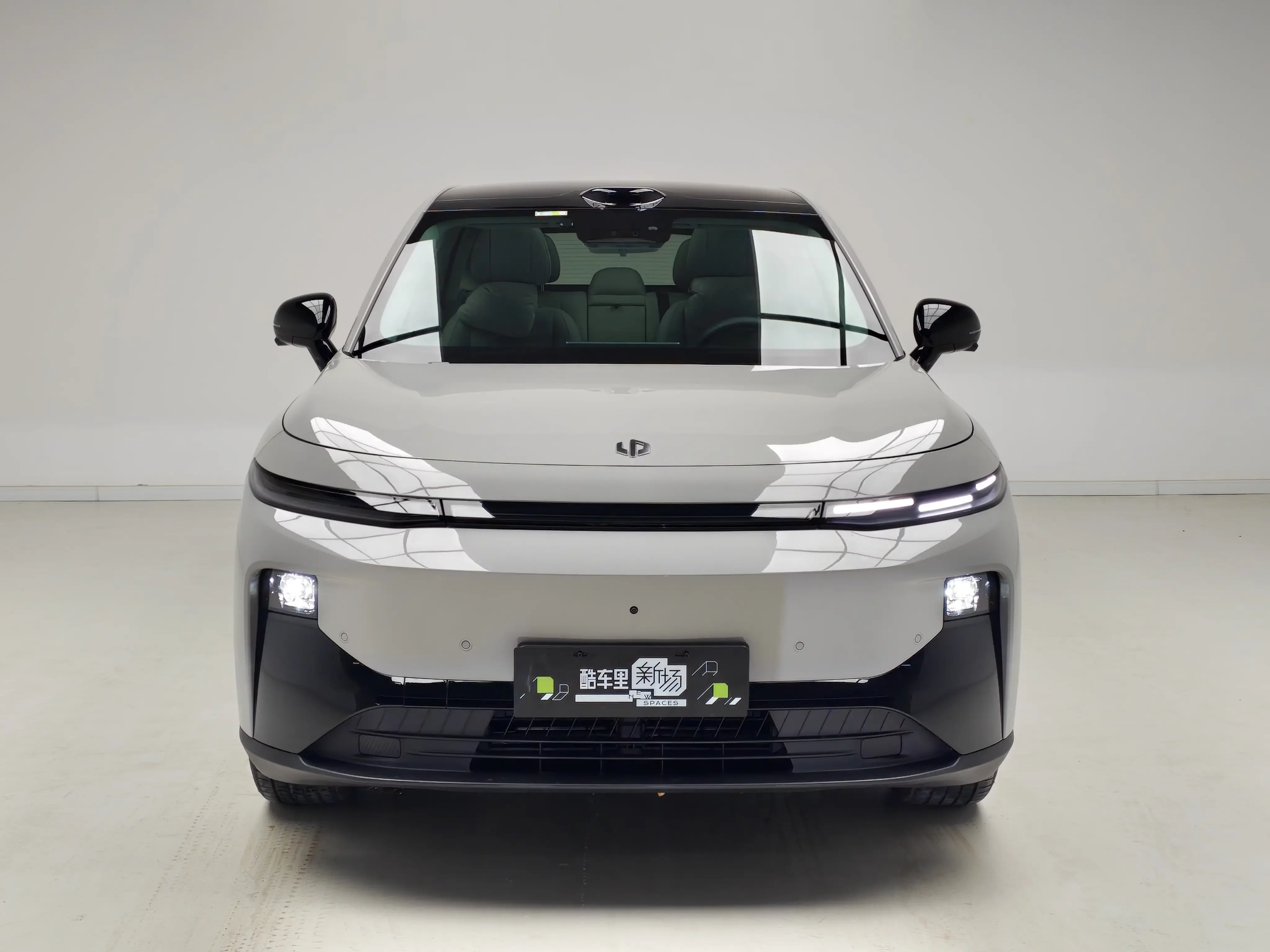 Leapmotor B10