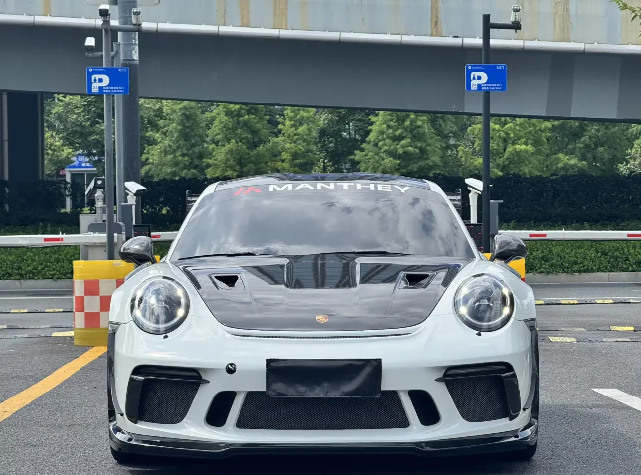 Porsche 911
