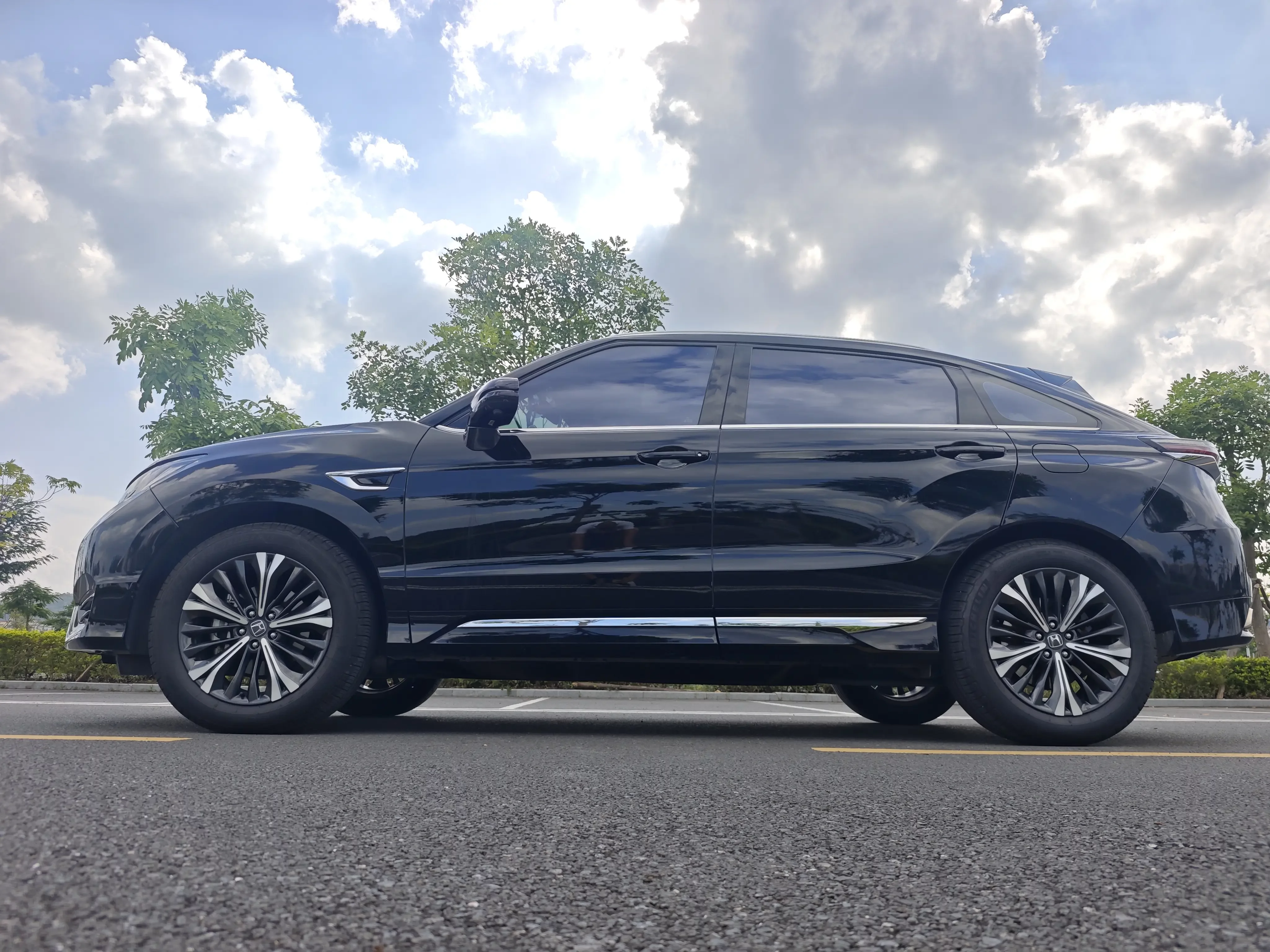Honda UR-V