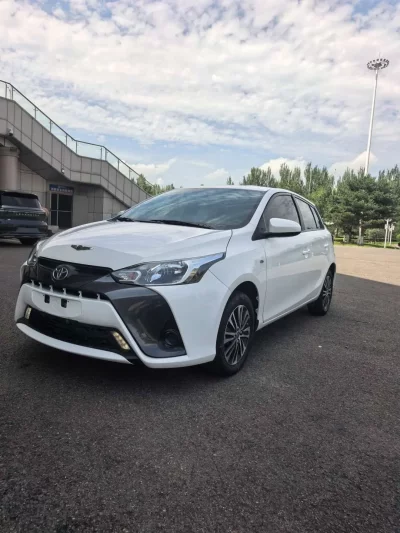 Toyota Yaris L