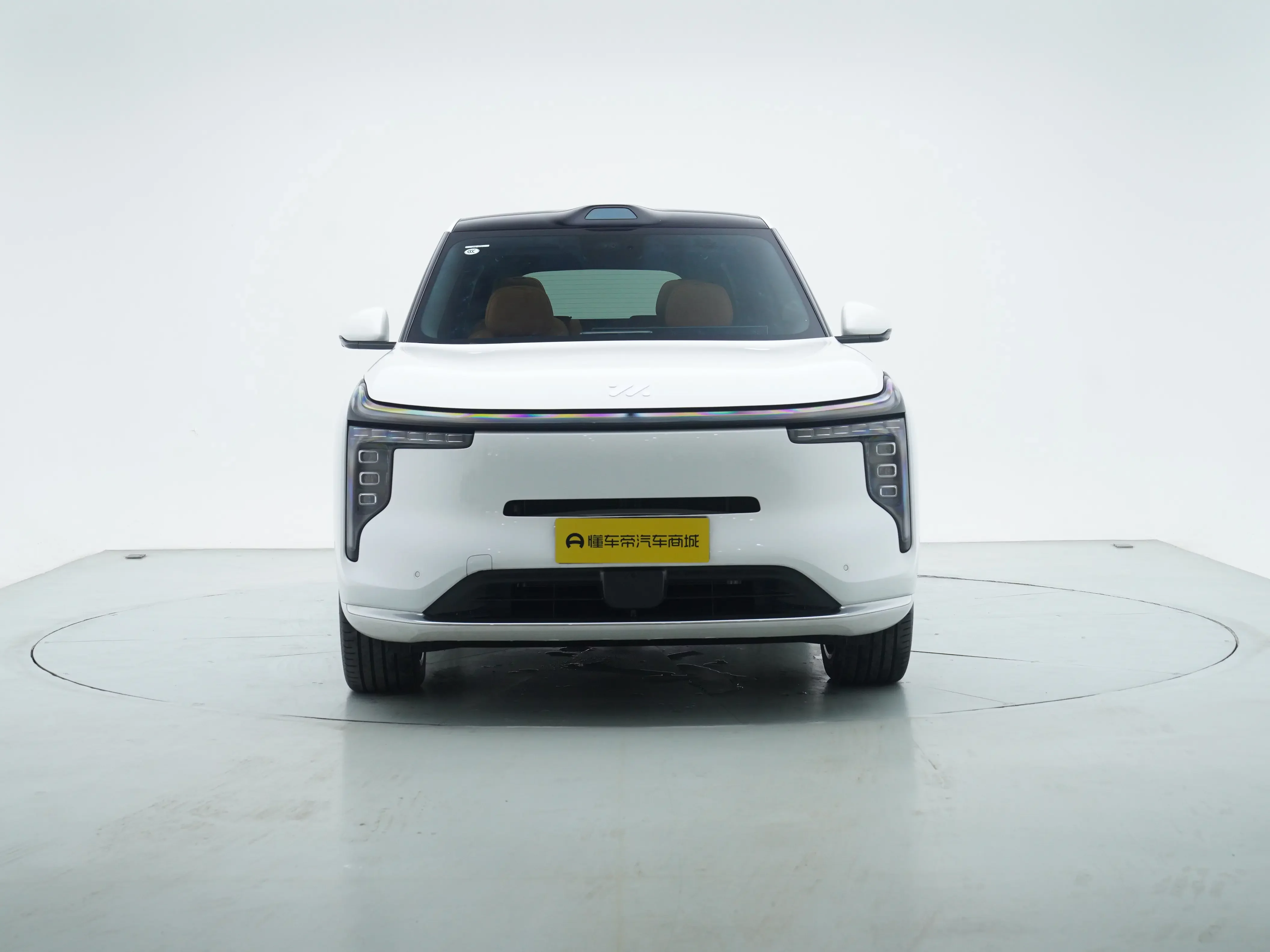 IM Motors Zhiji LS8