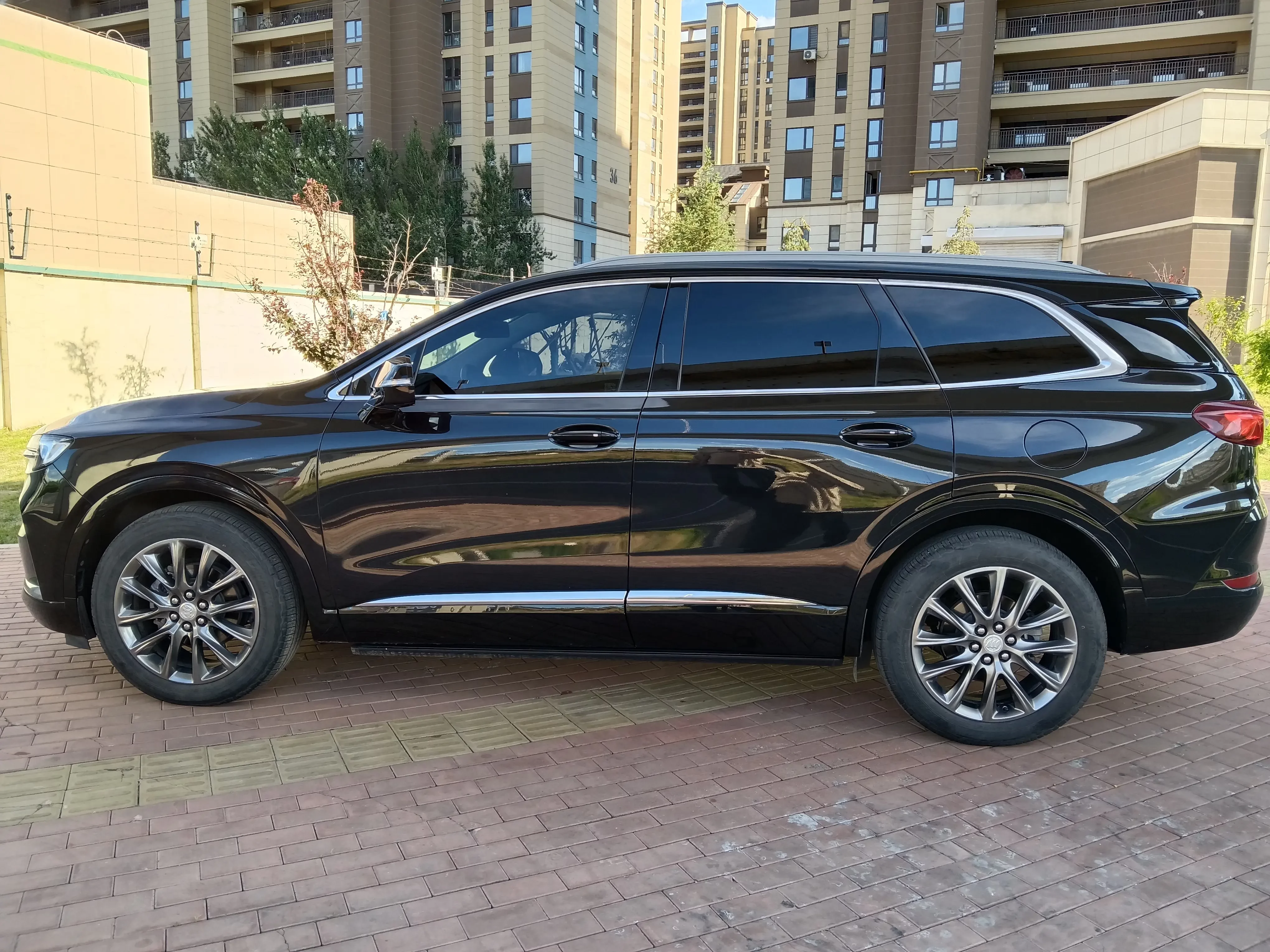 Buick Angke Banner
