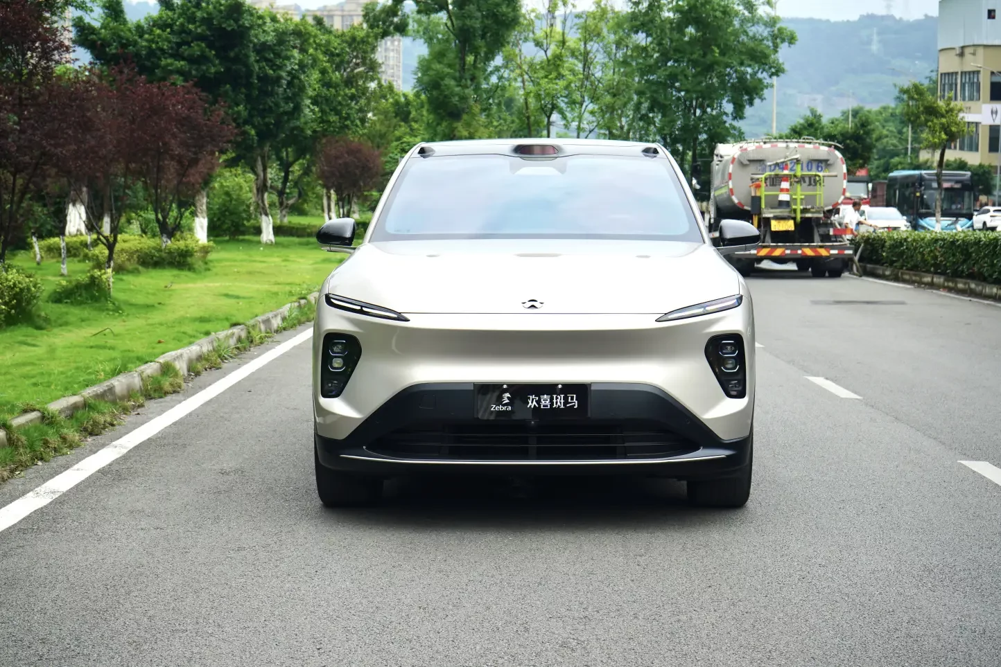 NIO EC7