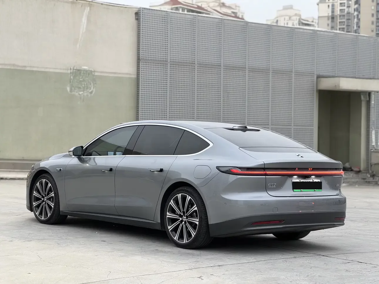 NIO ET7
