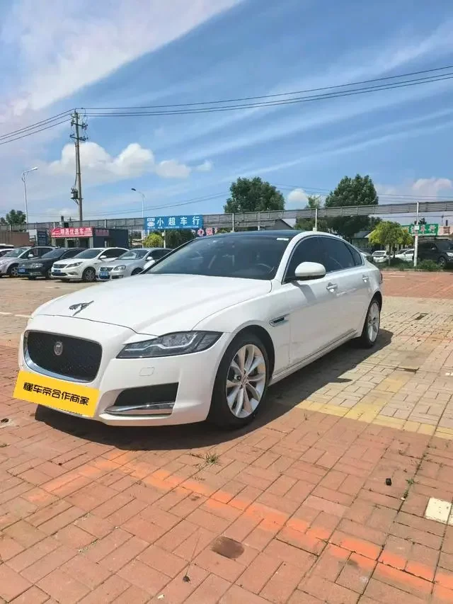 Jaguar XFL