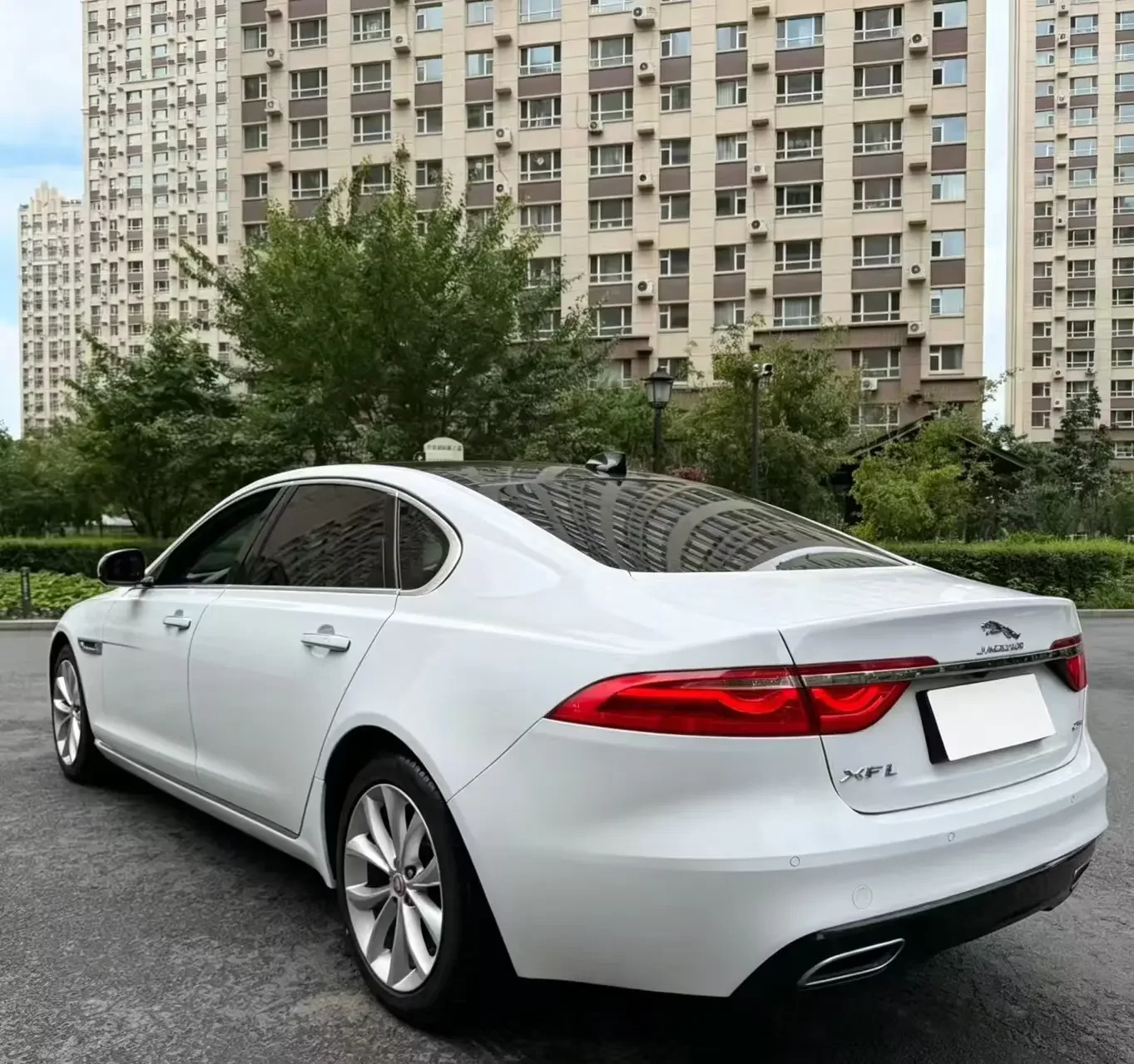 Jaguar XFL