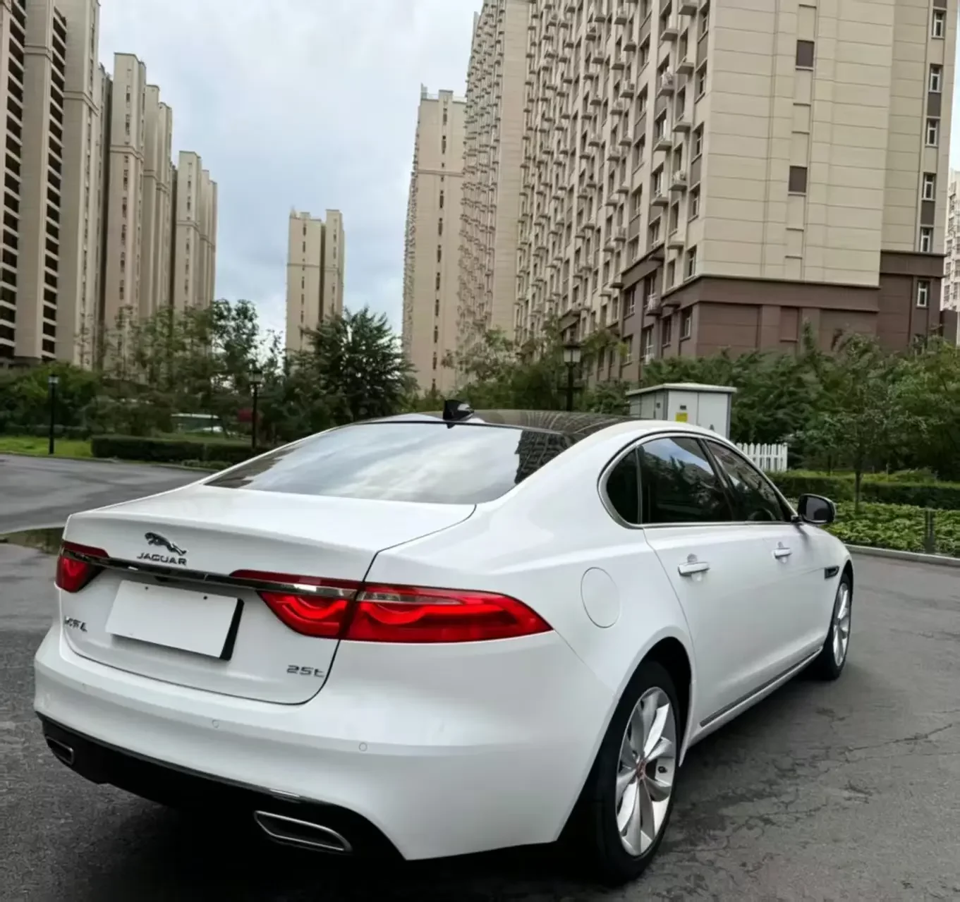 Jaguar XFL