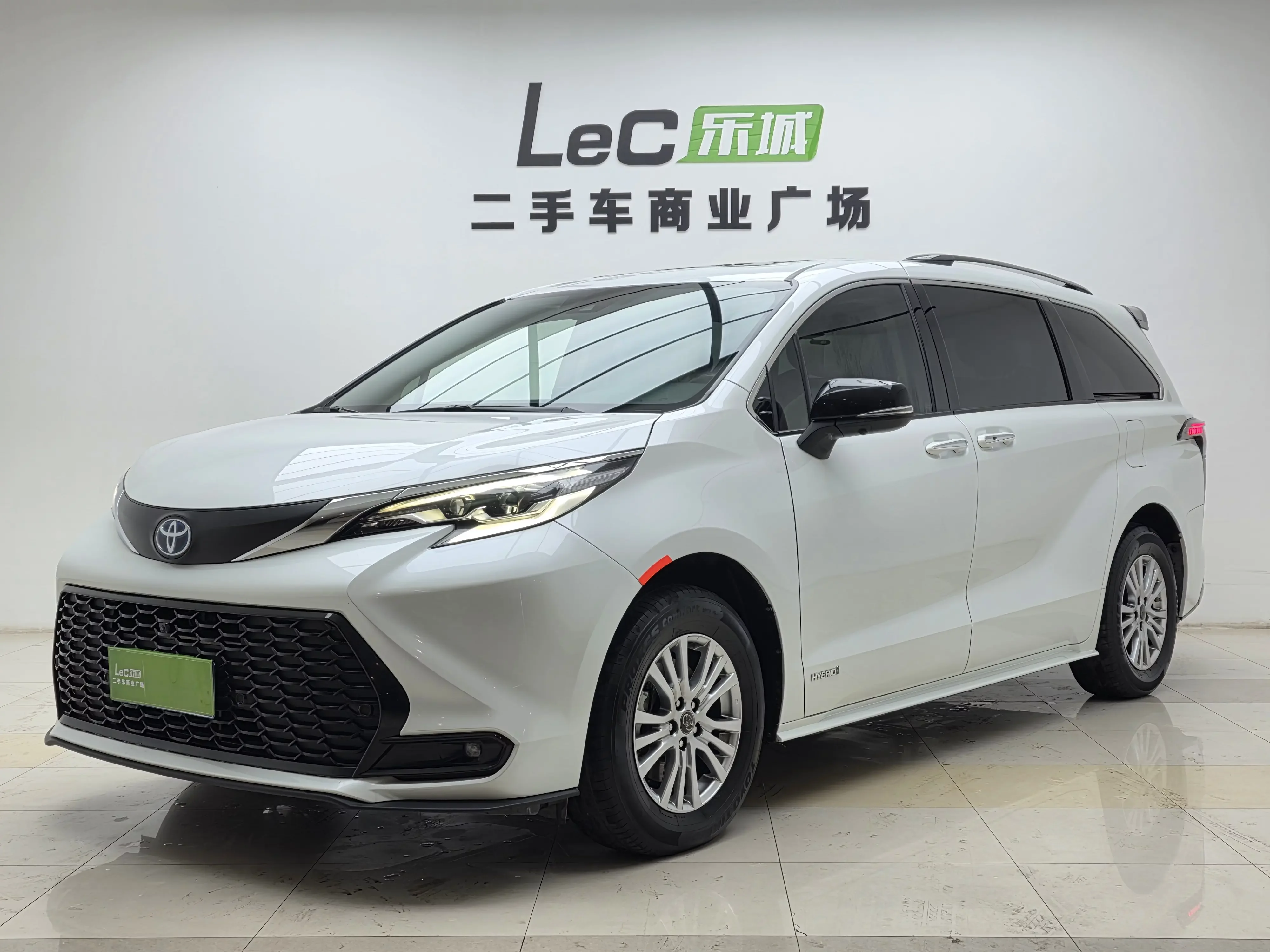 TOYOTA SIENNA