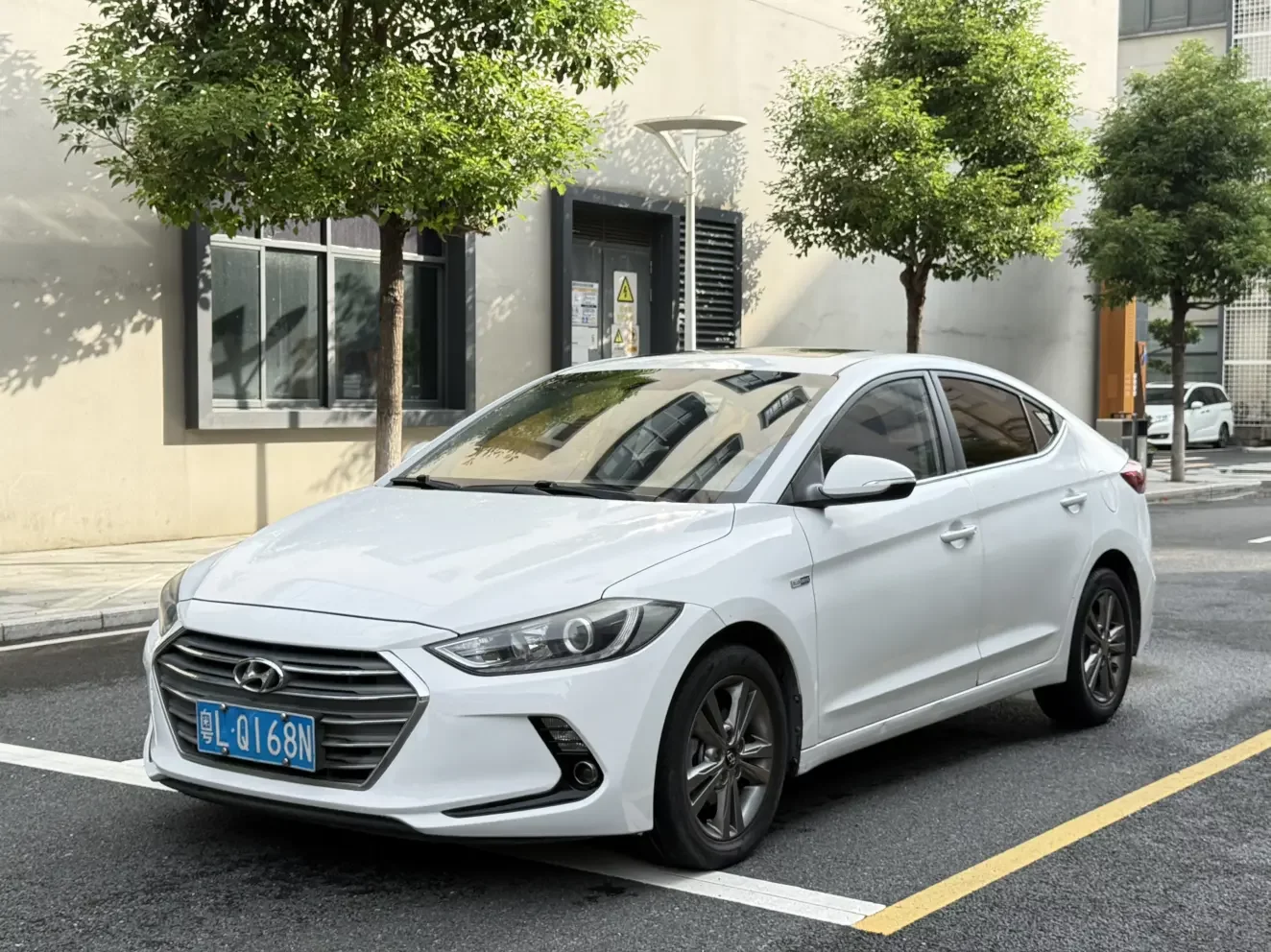 Hyundai lead