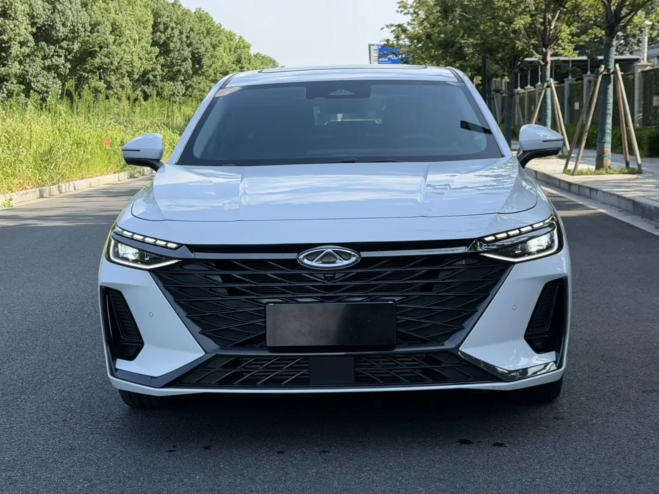 Chery Arrizo 8