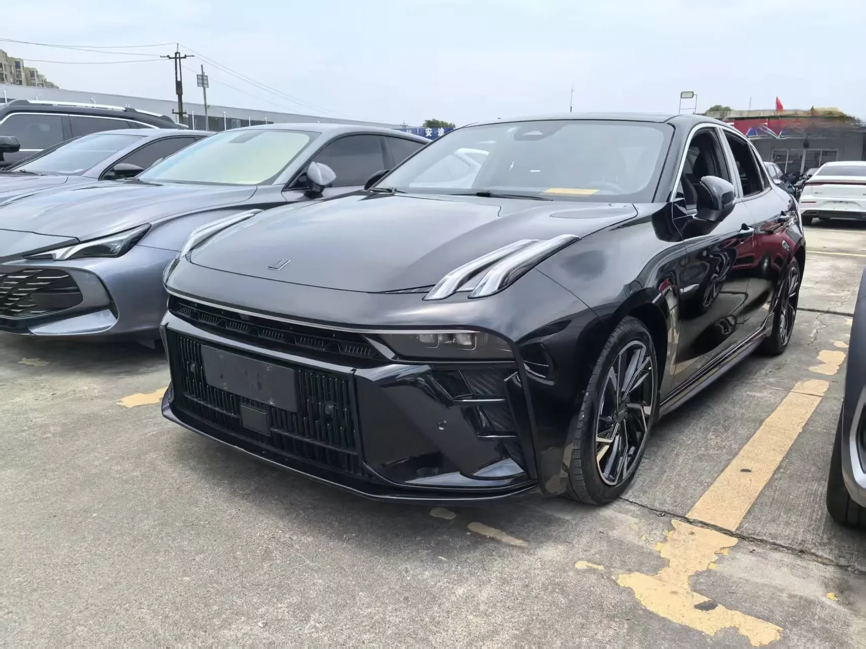 Lynk & Co 03