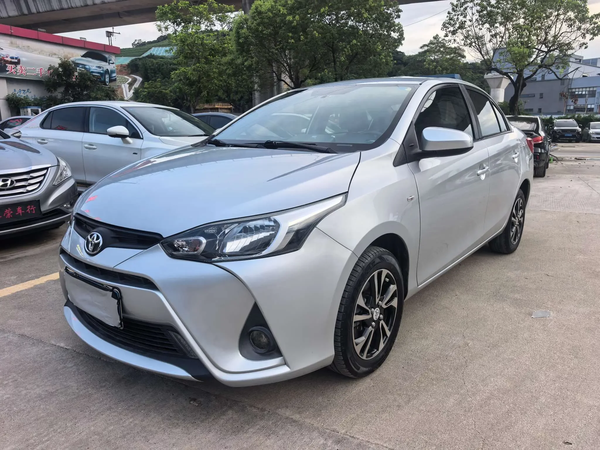 Toyota YARiS L Enjoy