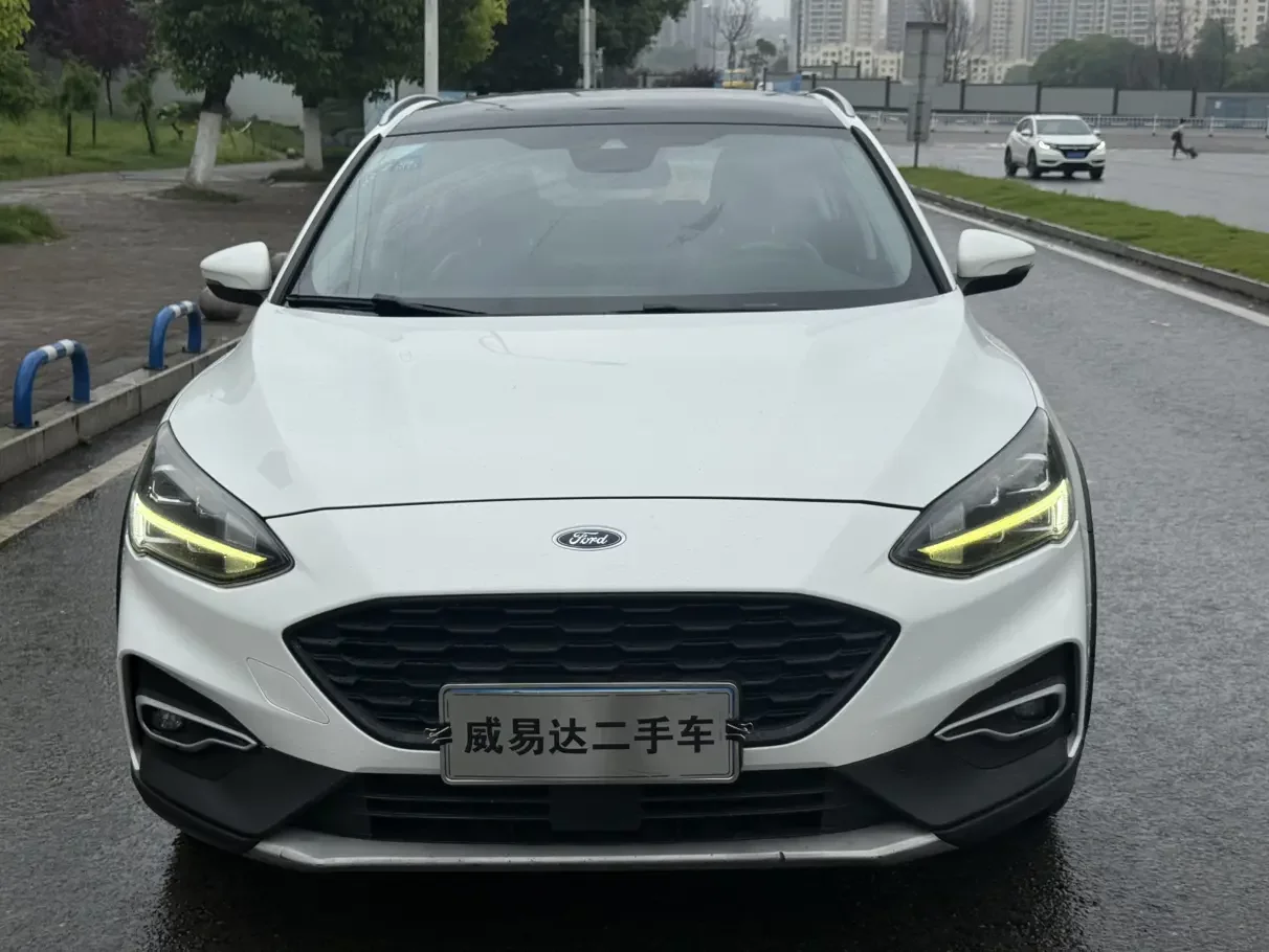 Ford Fox Active