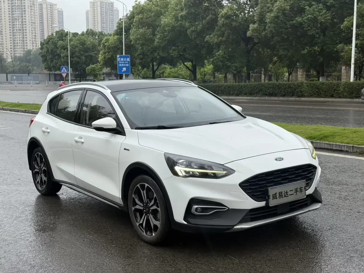 Ford Fox Active