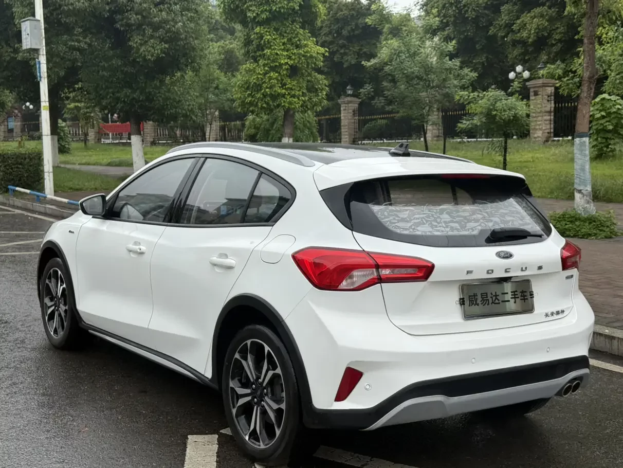 Ford Fox Active