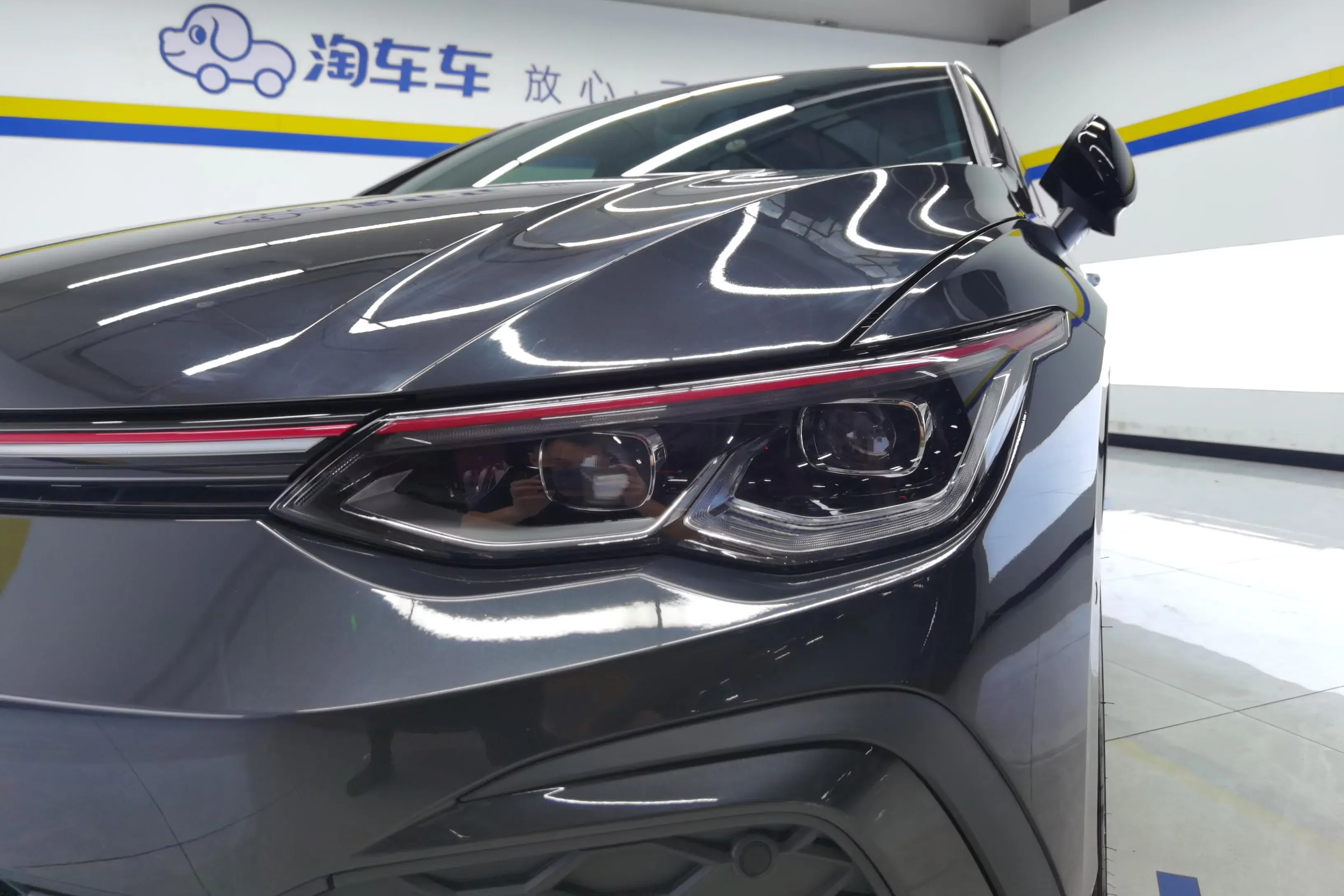 Volkswagen Golf GTI