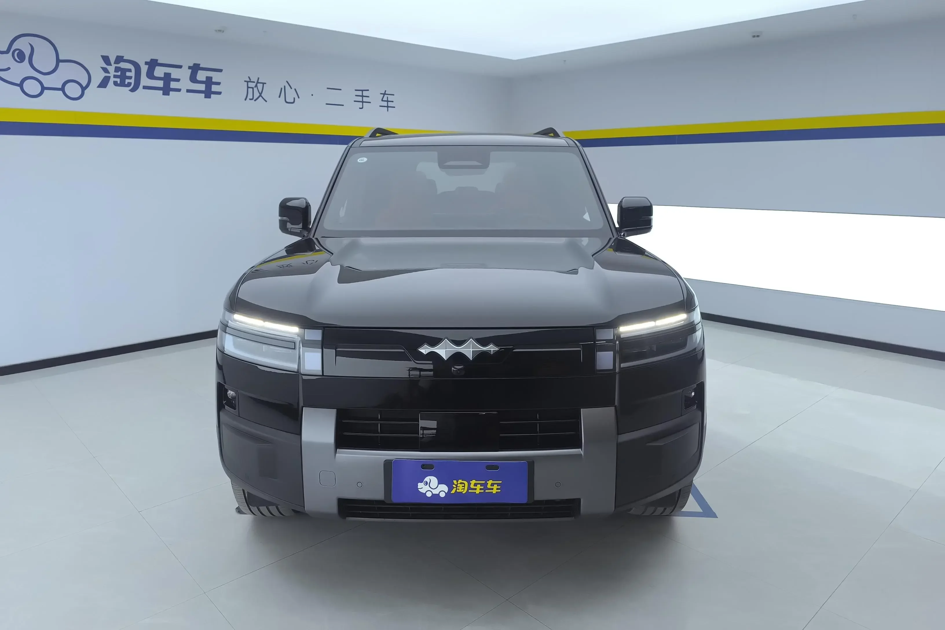 BYD Leopard Titanium 7 PHEV