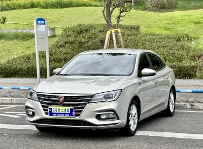 Roewe i5