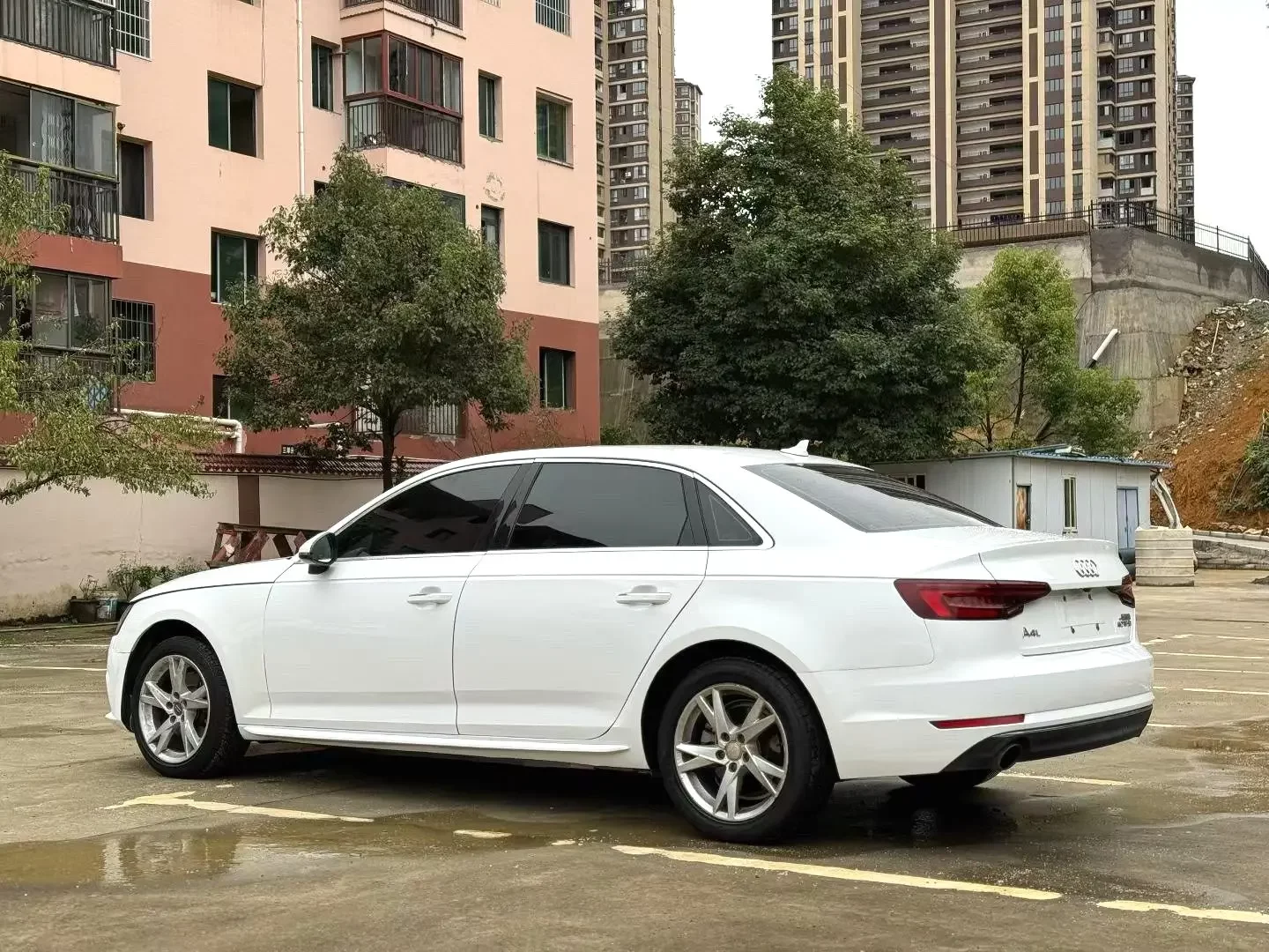 Audi A4L