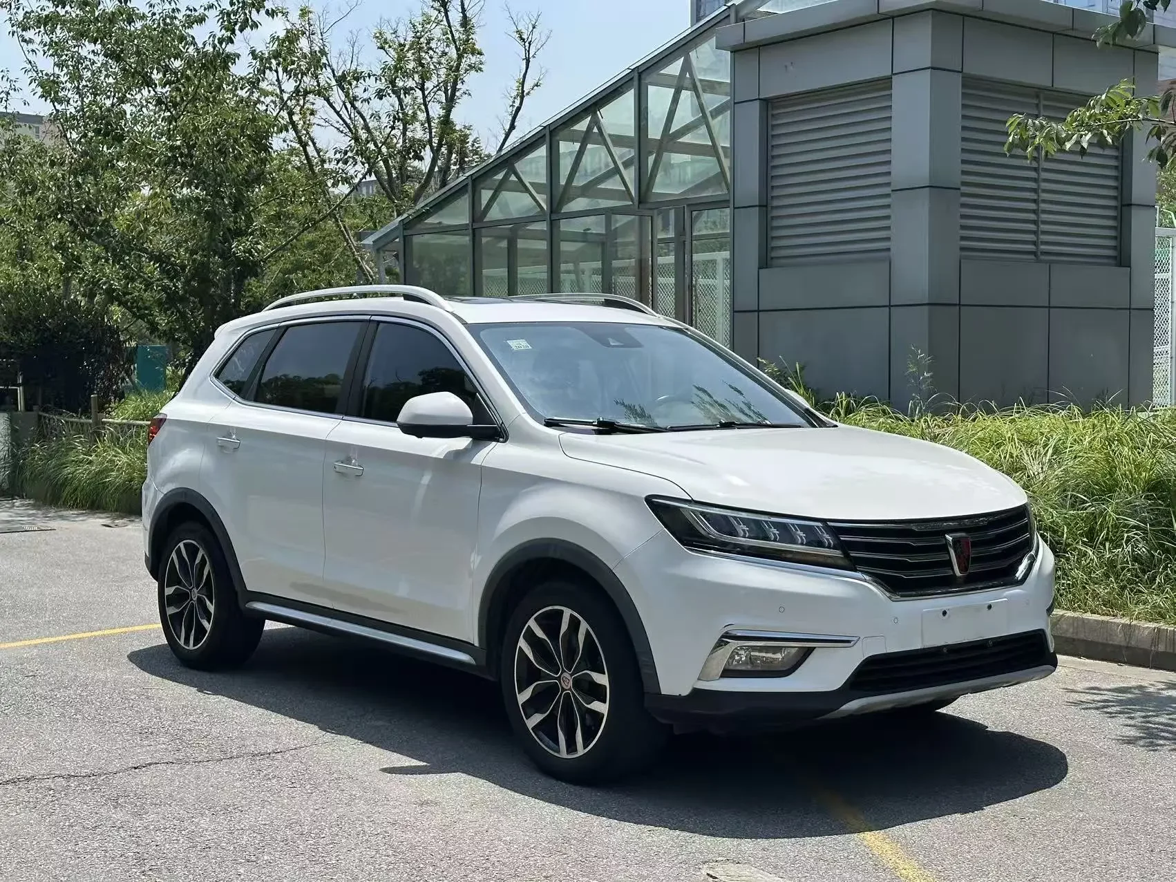 Roewe RX5