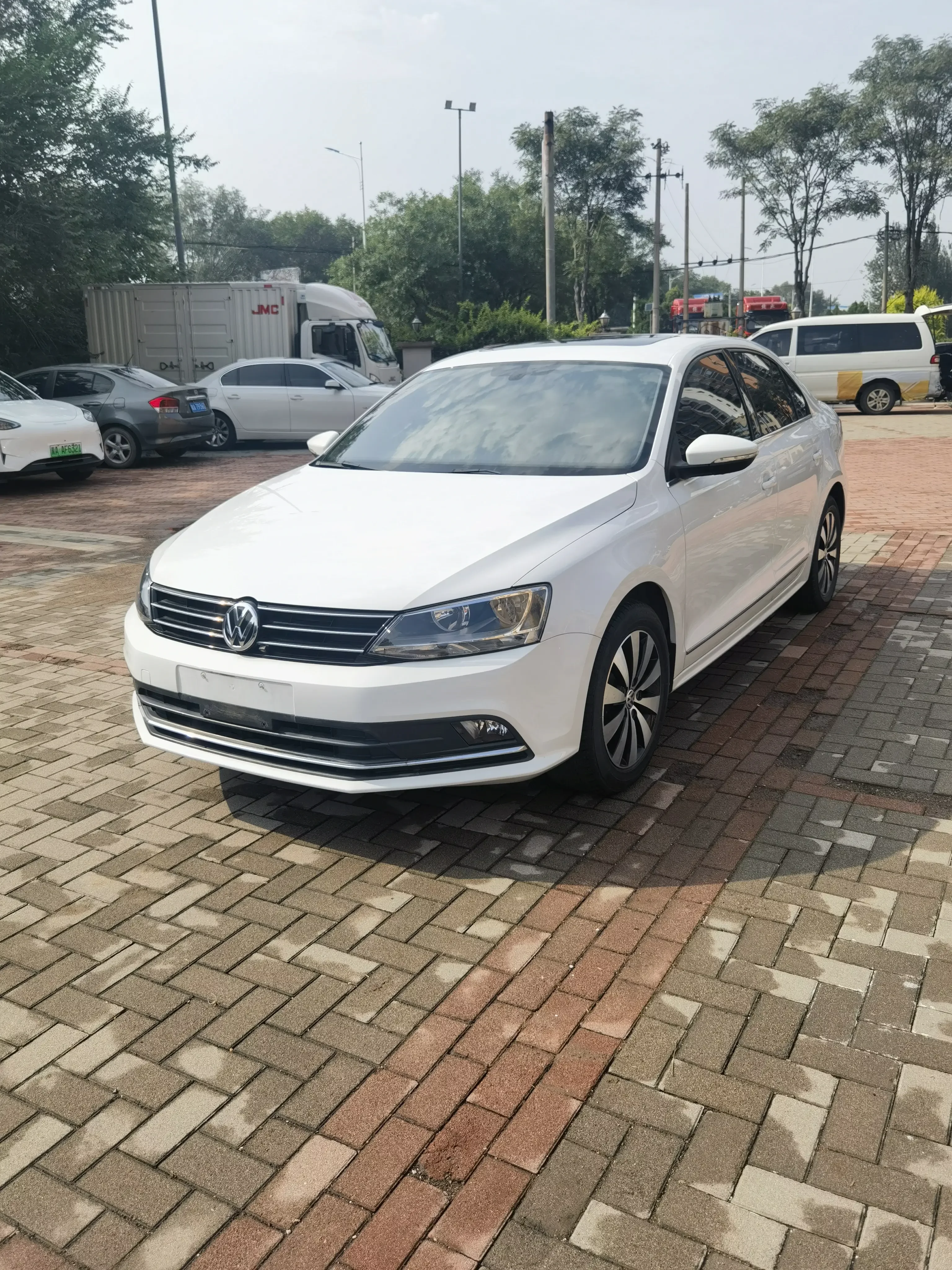 Volkswagen Sagitar