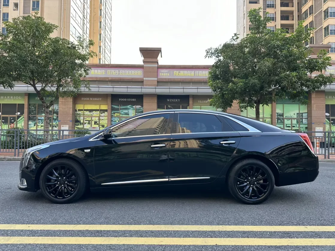 Cadillac XTS