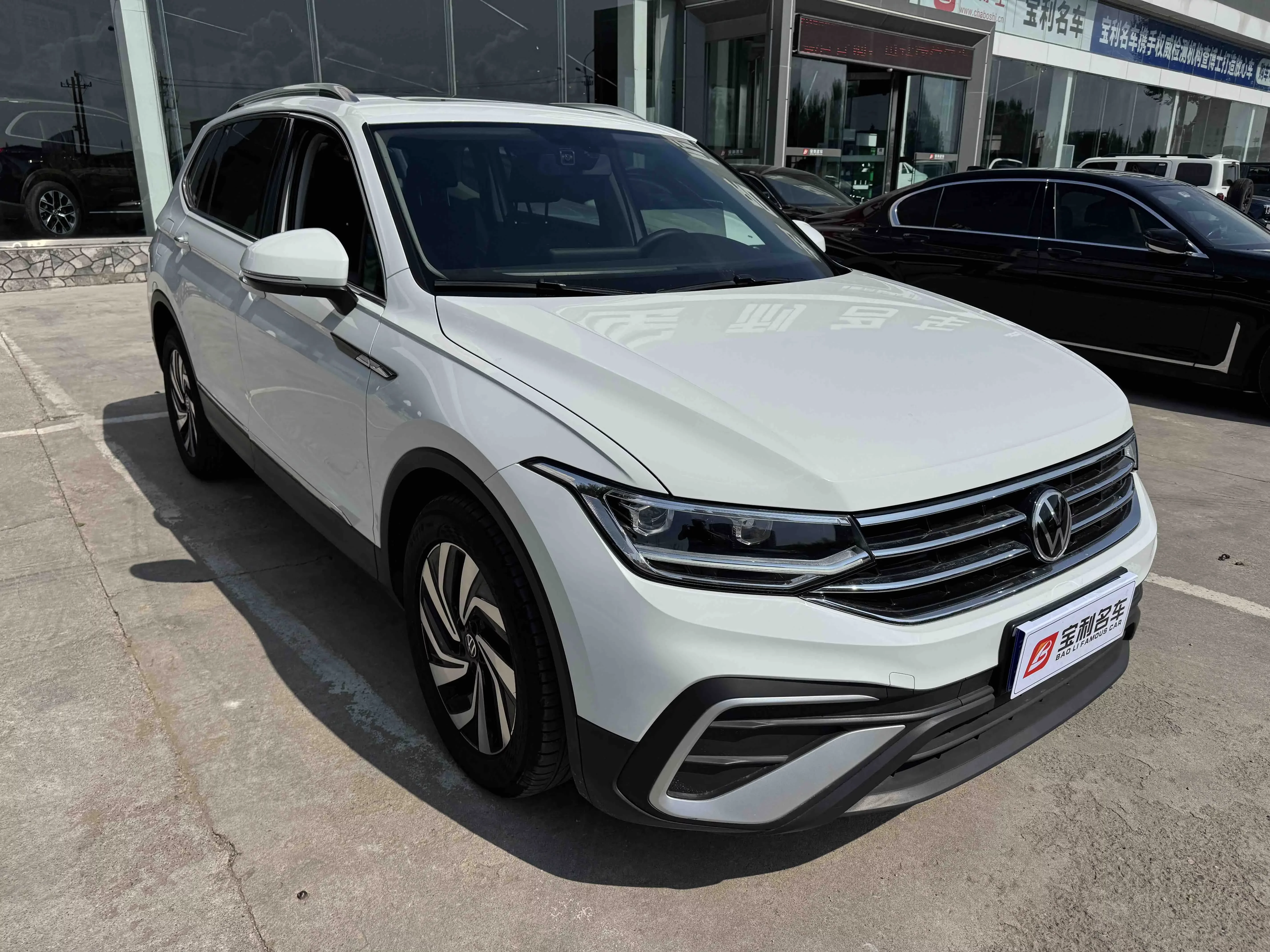 Volkswagen Tiguan L