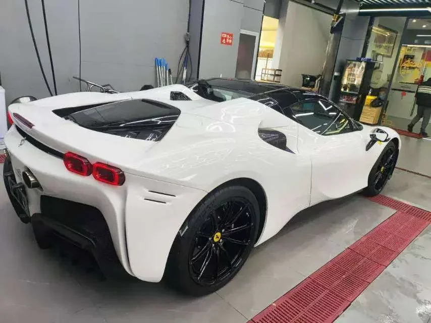 Ferrari SF90