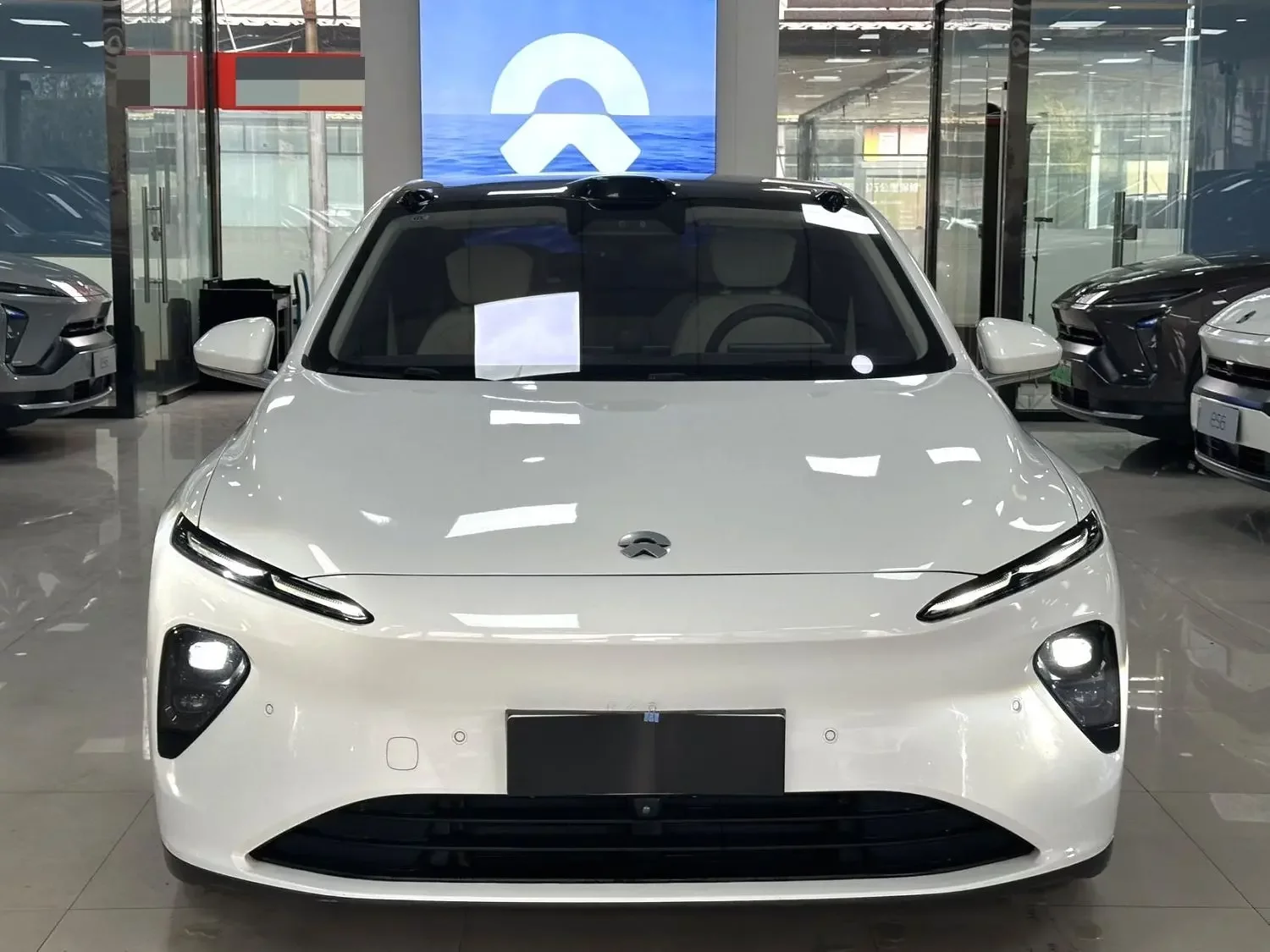 NIO ET7