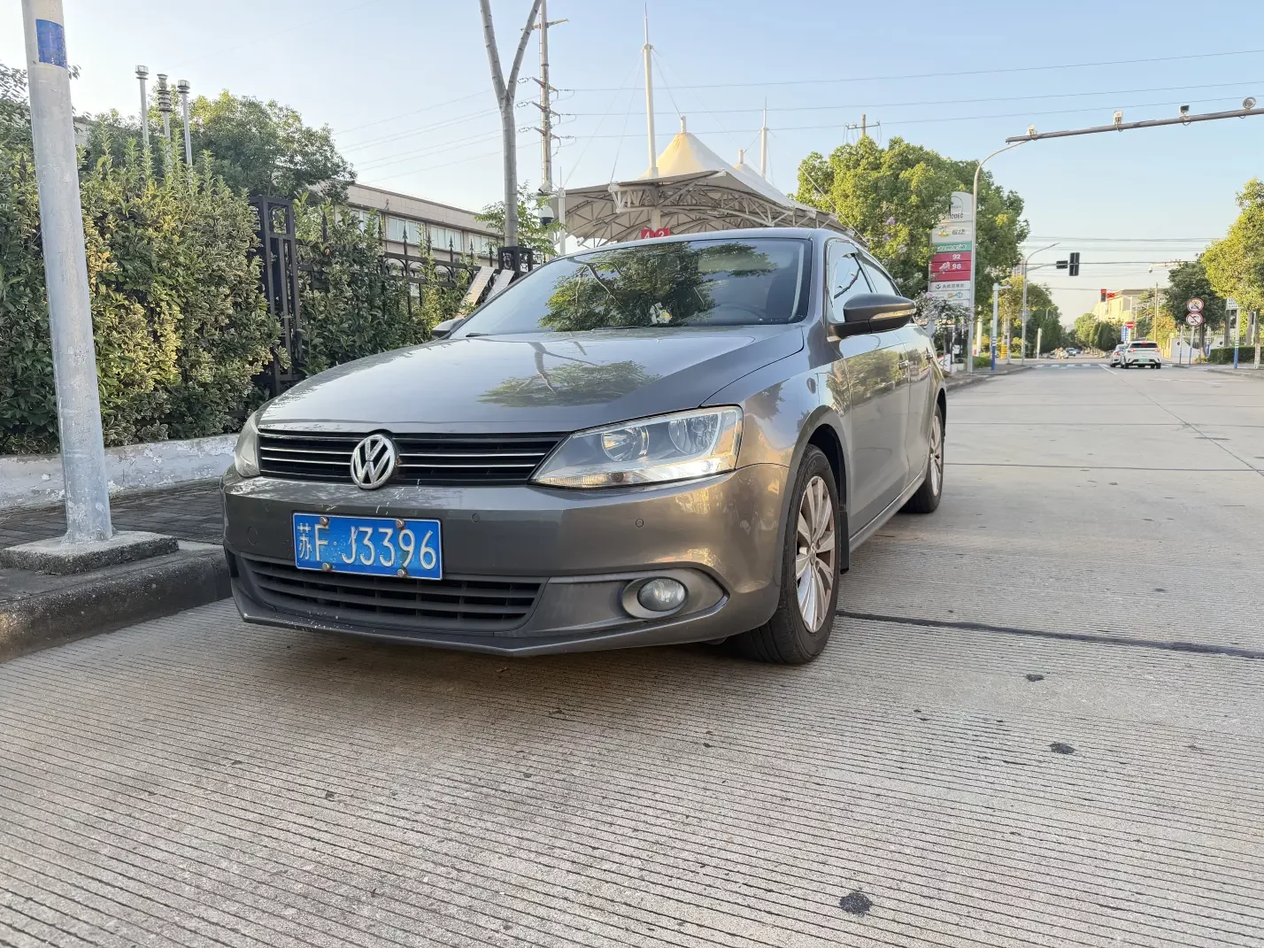 Volkswagen Sagitar