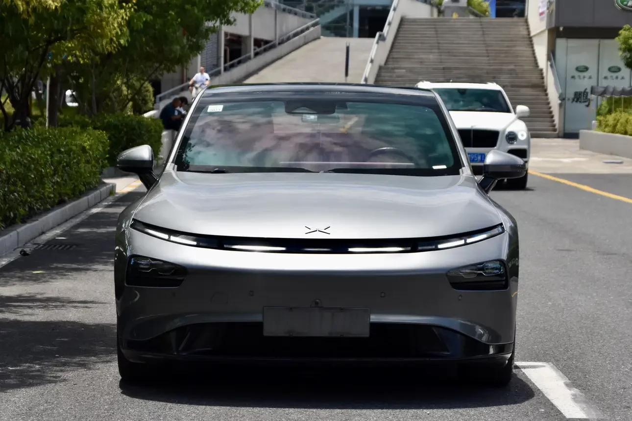XPeng P7