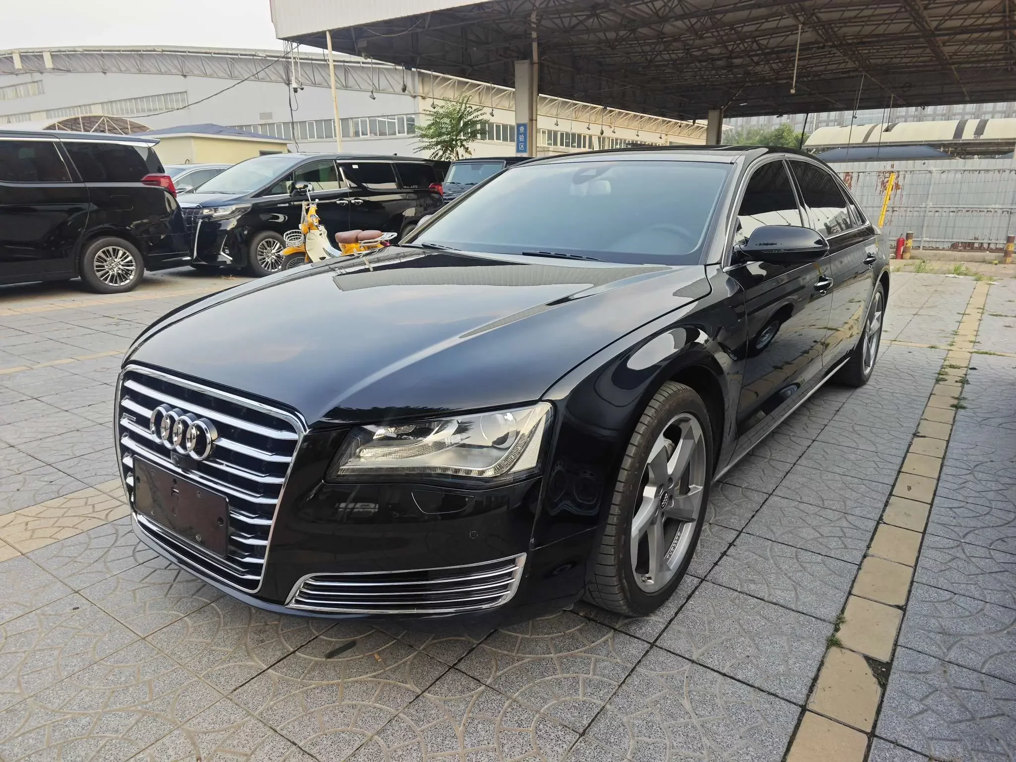 Audi A8