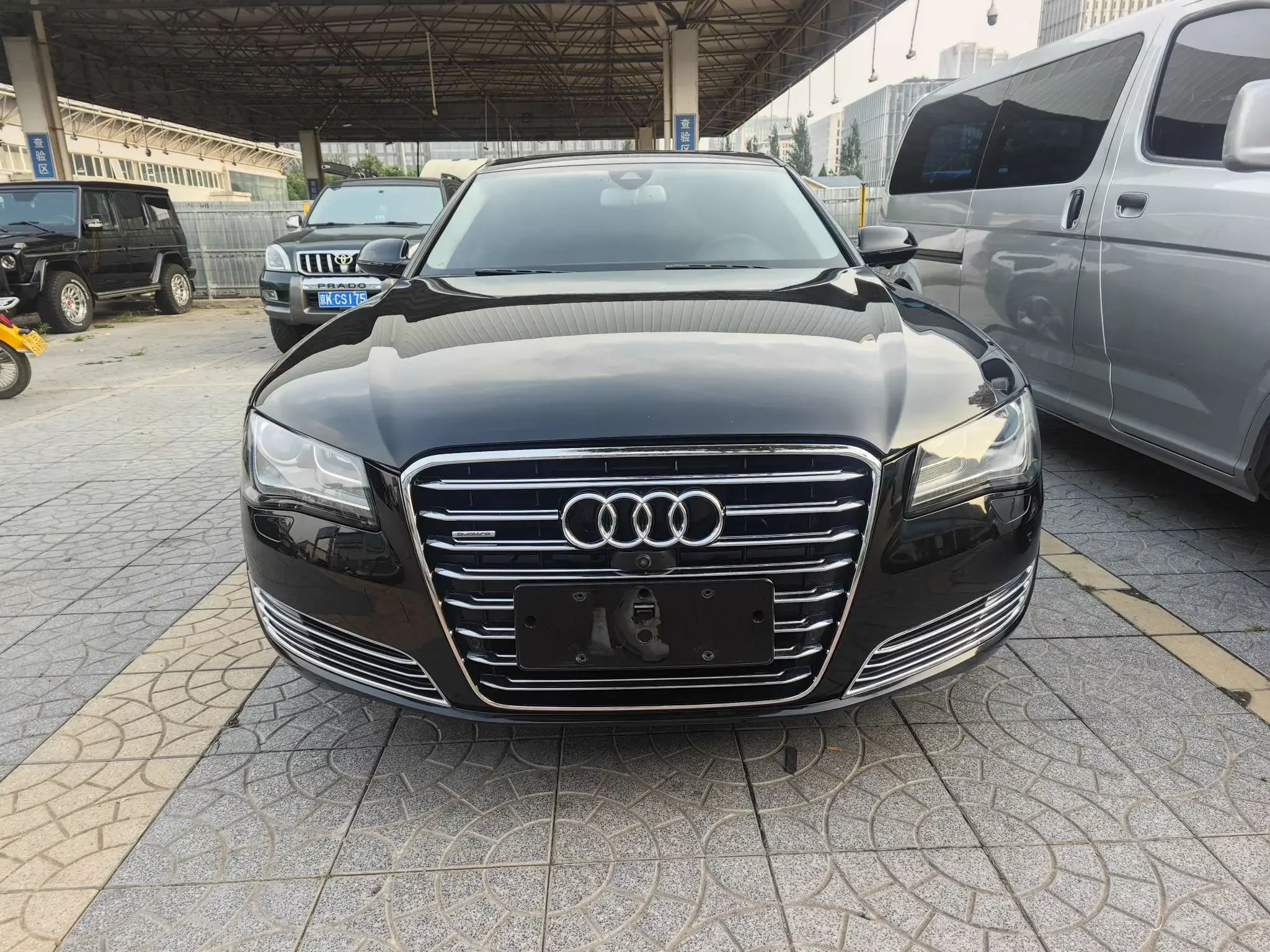Audi A8